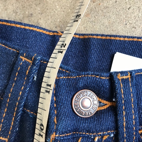 Vintage dead stock Levi’s 40547-2317 Action Jeans - Picture 7 of 8